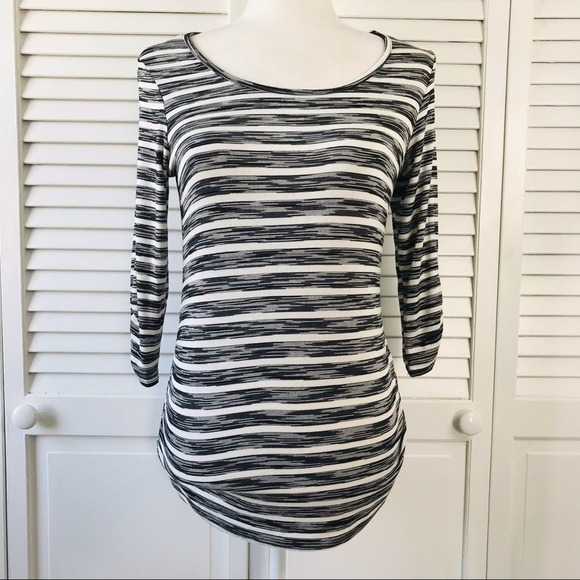 3/$25 AB STUDIO Black White Striped Shirt Size Medium - Picture 1 of 8